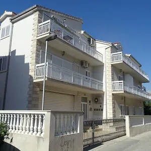 Paradise Apartment